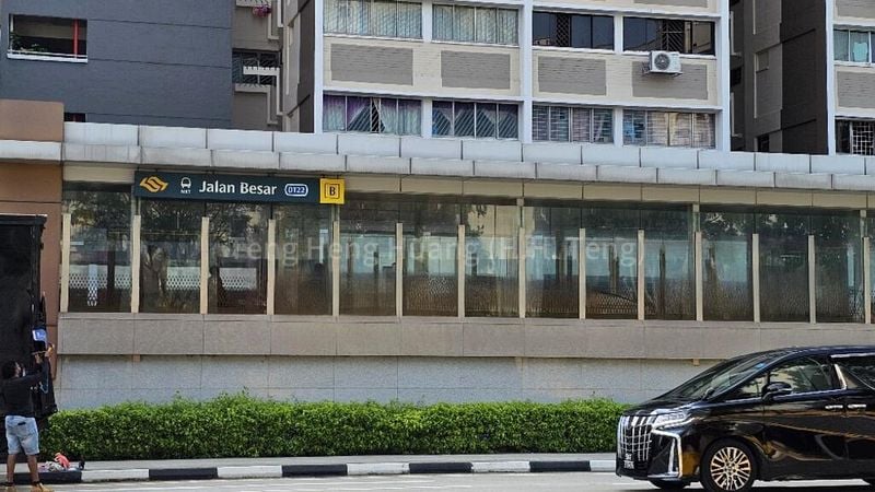 Rowell Court: Retail Shop for Sale - Image 14