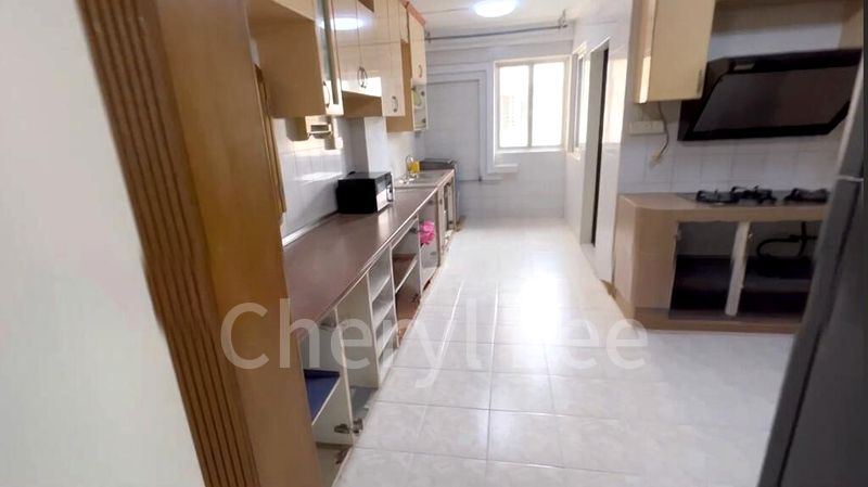 Executive HDB for Rent in  497D Tampines Street 45 - Image 5