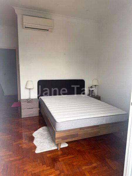 5 Bed Terraced House (Landed) for Sale in  Loyang Villas - Image 1