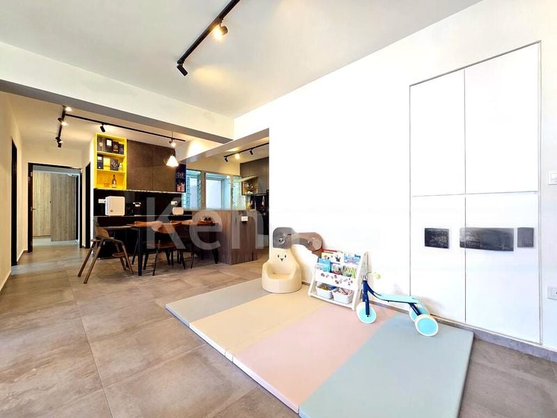 5 Room (5I) HDB for Sale in  494H Tampines Street 45 - Image 4