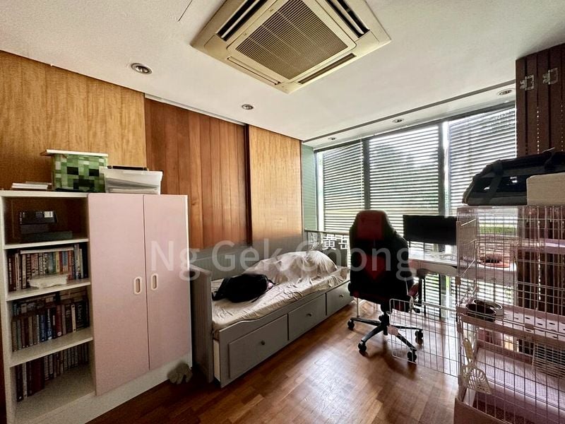 5 Bed Semi-Detached House (Landed) for Rent in  Newton 18 - Image 4