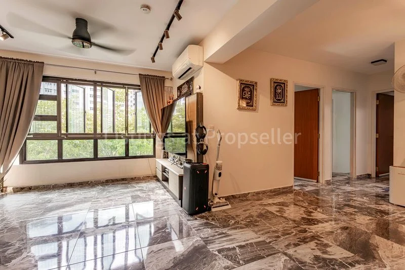 4 Room (4A) HDB for Sale in 462C Yishun Avenue 6 - Image 2