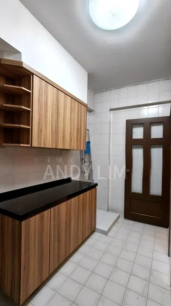 4 Bed Condo for Rent in  Castle Green - Image 2