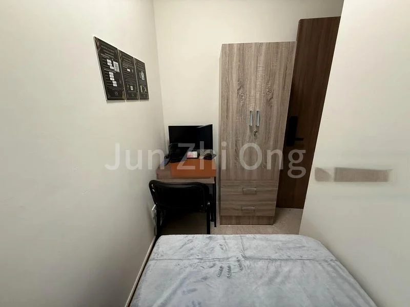 Common Room (Condo) for Rent in  Sunglade - Image 4