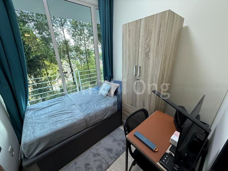 Common Room (Condo) for Rent in  Sunglade - Image 5