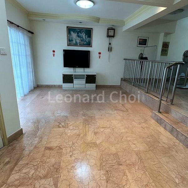 5 Bed Terraced House (Landed) for Sale in Frankel Estate - Image 1