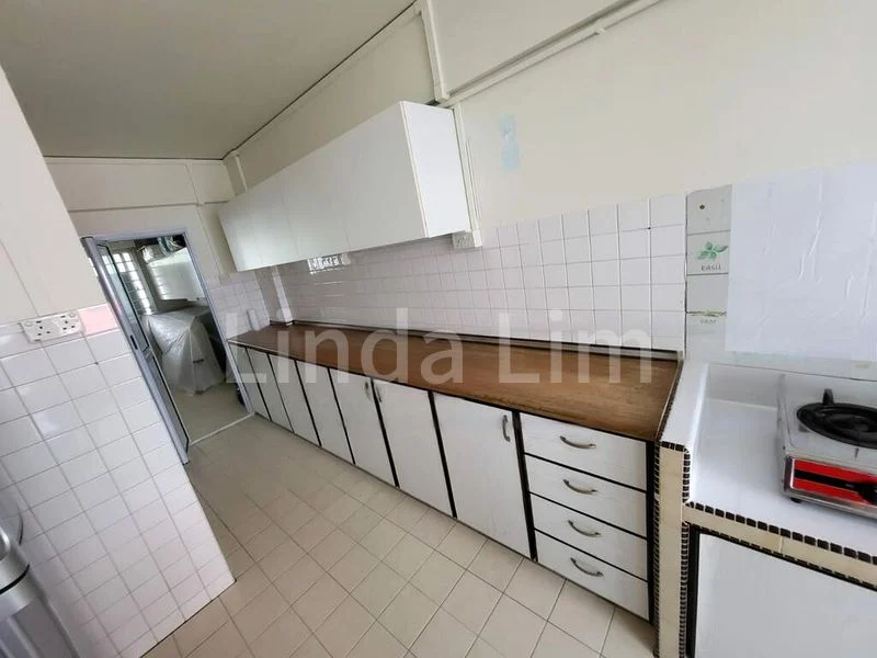4 Room (4S) HDB for Rent in  646 Yishun Street 61 - Image 3