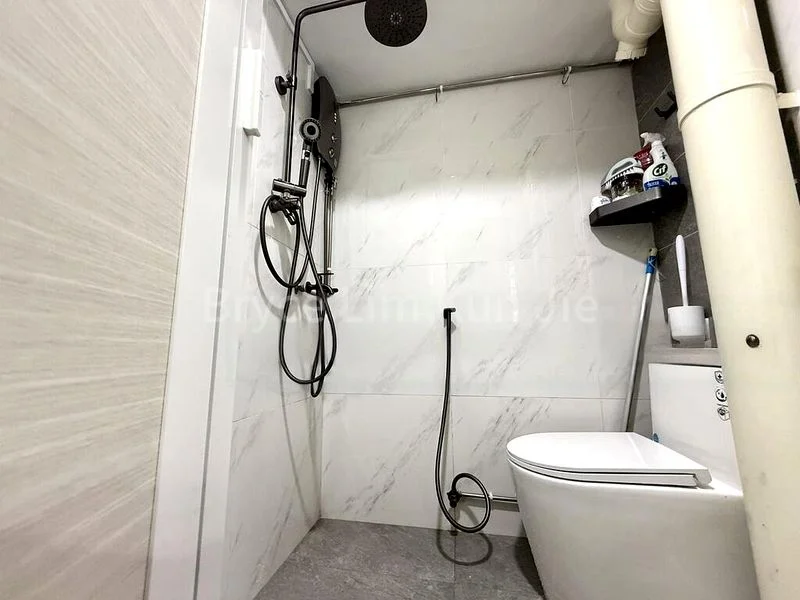 Common Room (HDB) for Rent in  15 Eunos Crescent - Image 7