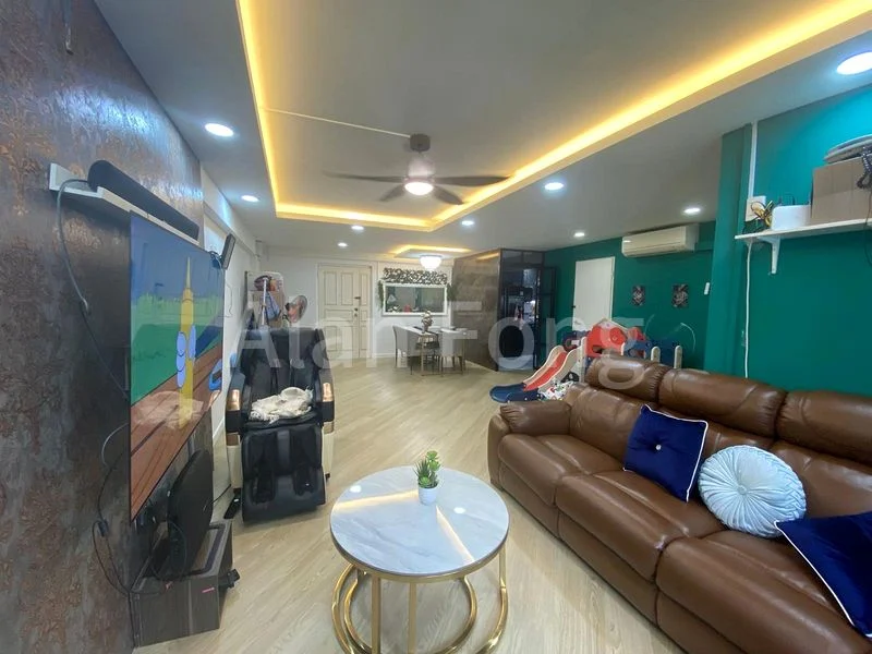 5 Room (5I) HDB for Sale in  552 Woodlands Drive 44 - Image 1