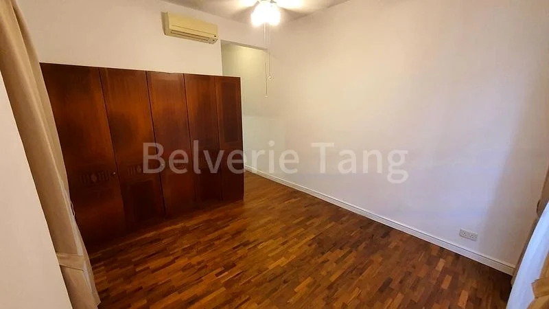 4 Bed Condo for Rent in  Leonie Condotel - Image 11