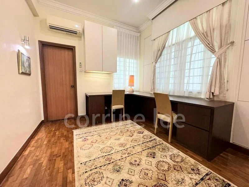 3 Bed Condo for Rent in Parbury Hill Condominium - Image 5