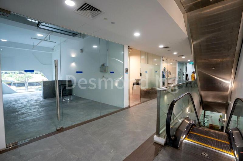 Mall Shop for Rent: 933 Upper Changi Road North - Image 1