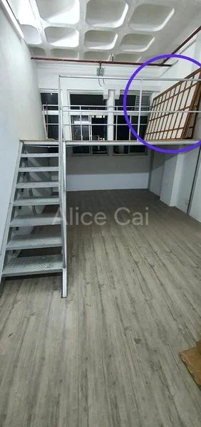 Light Industrial (B1) for Rent: Hillview Warehouse - Image 2