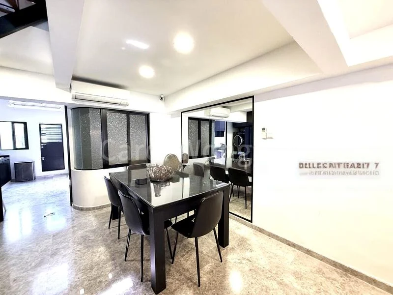 4 Bed Terraced House (Landed) for Sale in  Jalan Mesra - Image 4