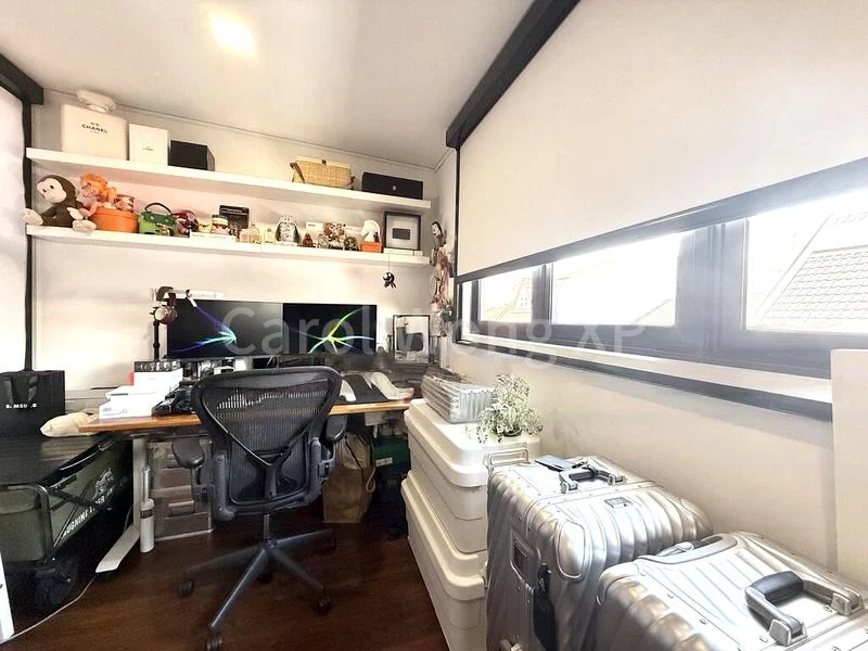 4 Bed Terraced House (Landed) for Sale in  Jalan Mesra - Image 10