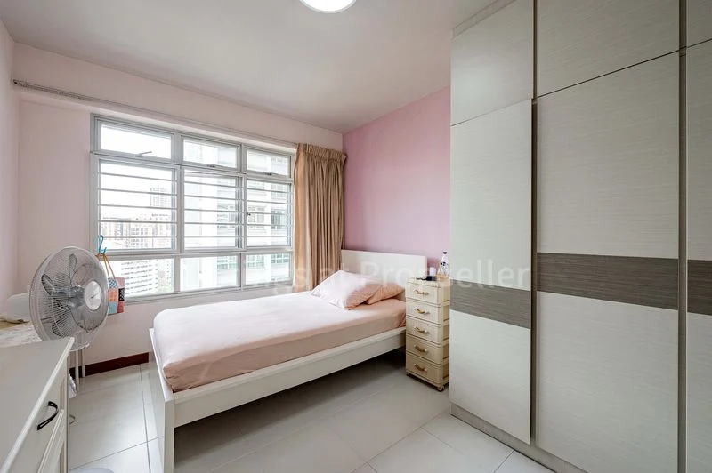 3 Room (3A) HDB for Sale in 26 Ghim Moh Link - Image 6