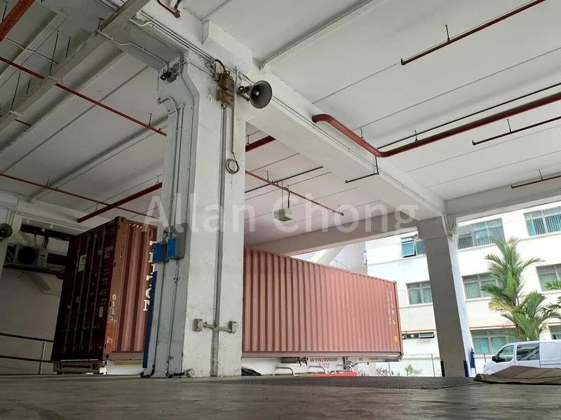 Light Industrial (B1) for Rent: Communications Techno Centre - Image 5