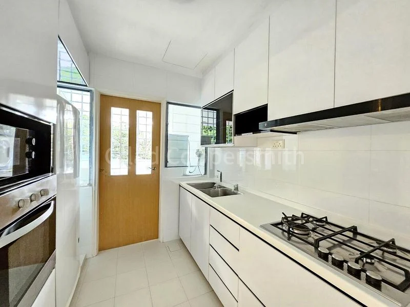 3 Bed Cluster House (Landed) for Rent in  Chancery Grove - Image 5