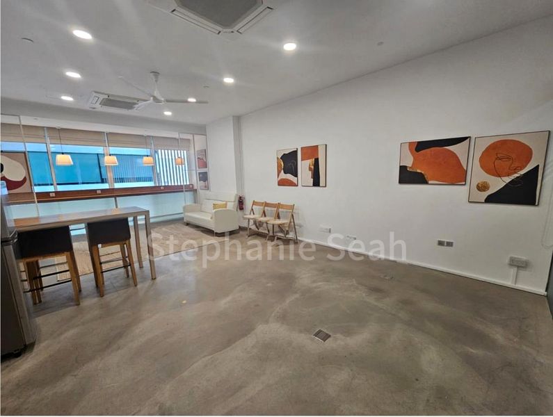 Office for Rent: High Street Centre - Image 2