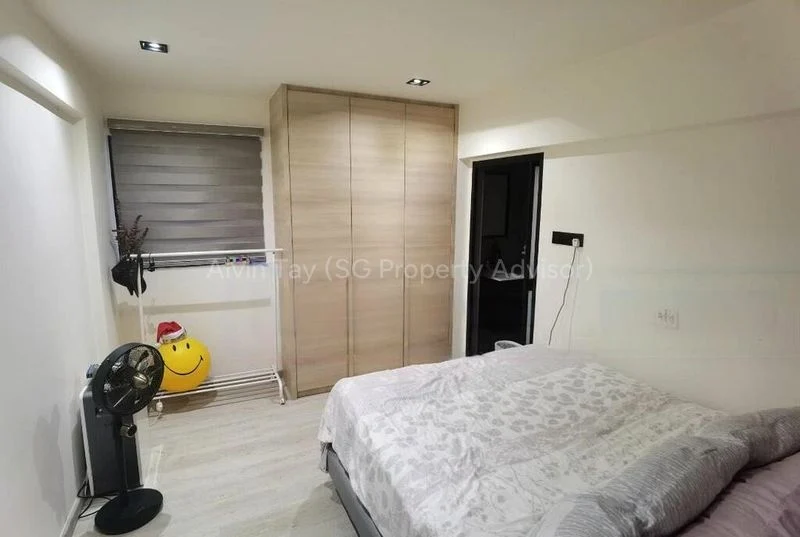 4 Room (4I) HDB for Rent in  335 Smith Street - Image 4