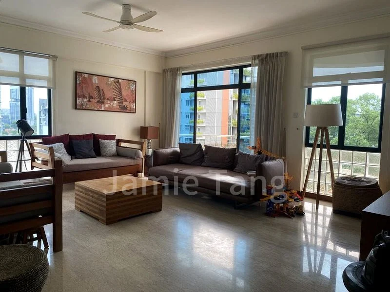 5 Bed Condo for Rent in  Holland Peak - Image 1