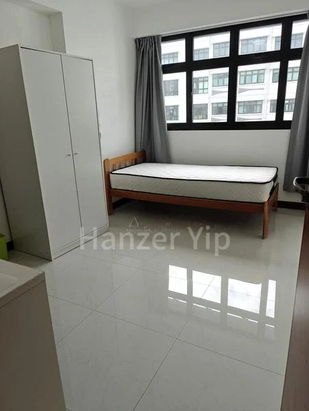 5 Room (5I) HDB for Rent in  274A Compassvale Bow - Image 3