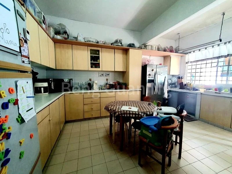 5 Bed Semi-Detached House (Landed) for Sale in  Picardy Gardens - Image 7