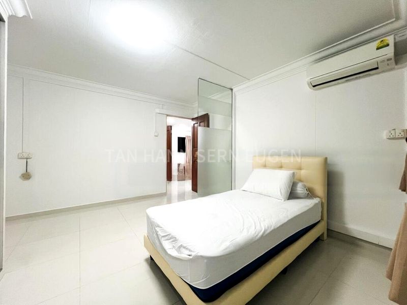 5 Room (5I) HDB for Sale in  121 Pending Road - Image 12