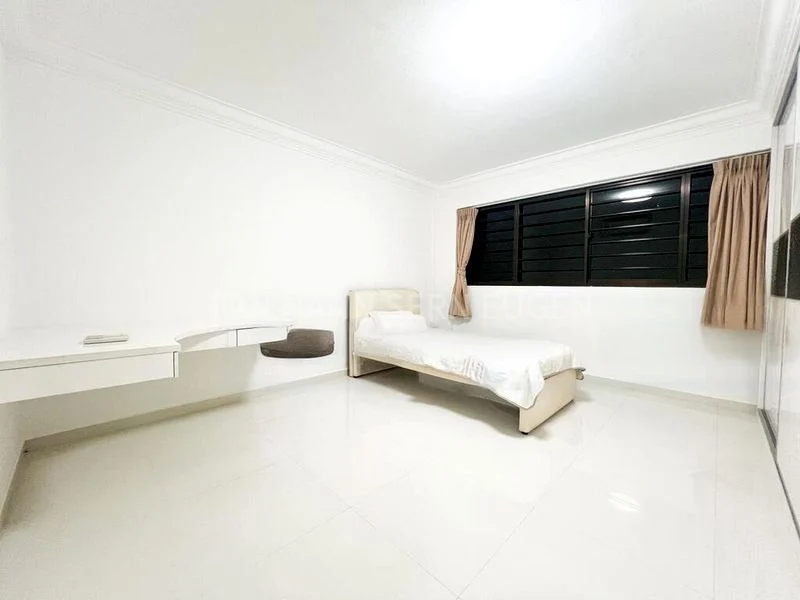 5 Room (5I) HDB for Sale in  121 Pending Road - Image 6