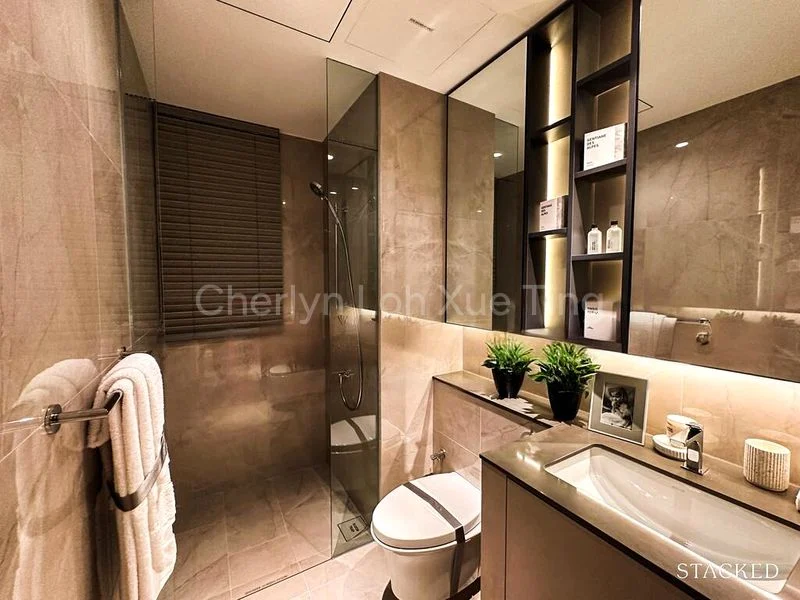 4 Bed Condo for Sale in Haig Court - Image 8