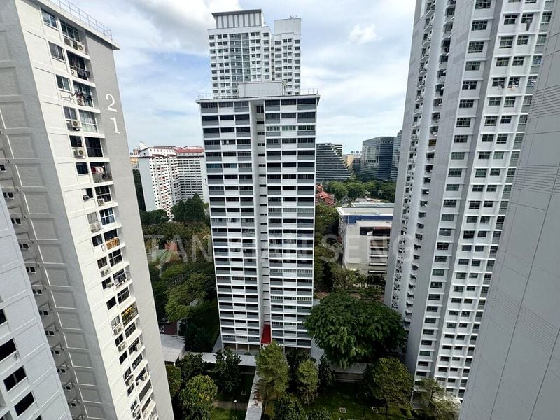 Master Room (HDB) for Rent in  18A Holland Drive - Image 7