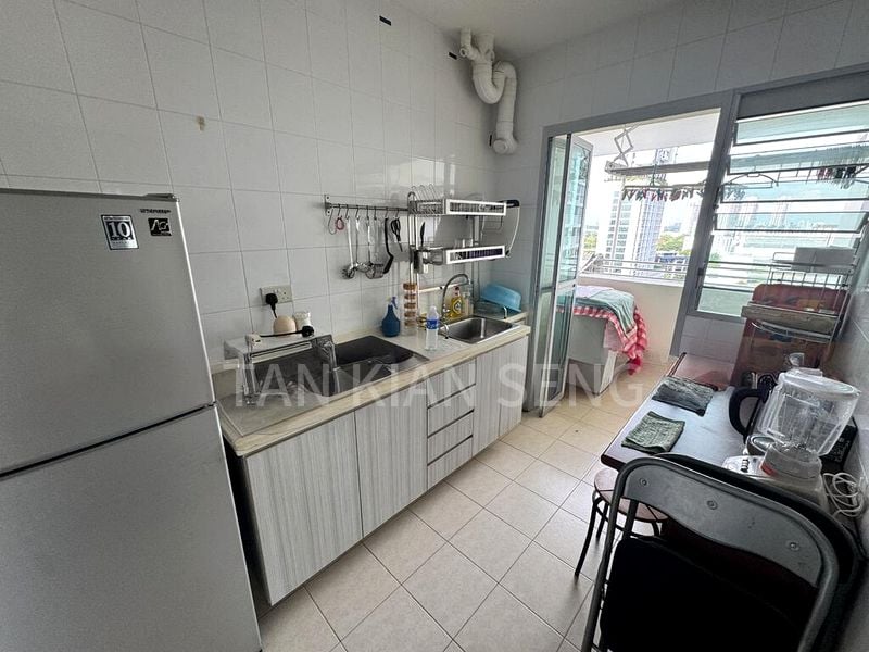Master Room (HDB) for Rent in  18A Holland Drive - Image 6