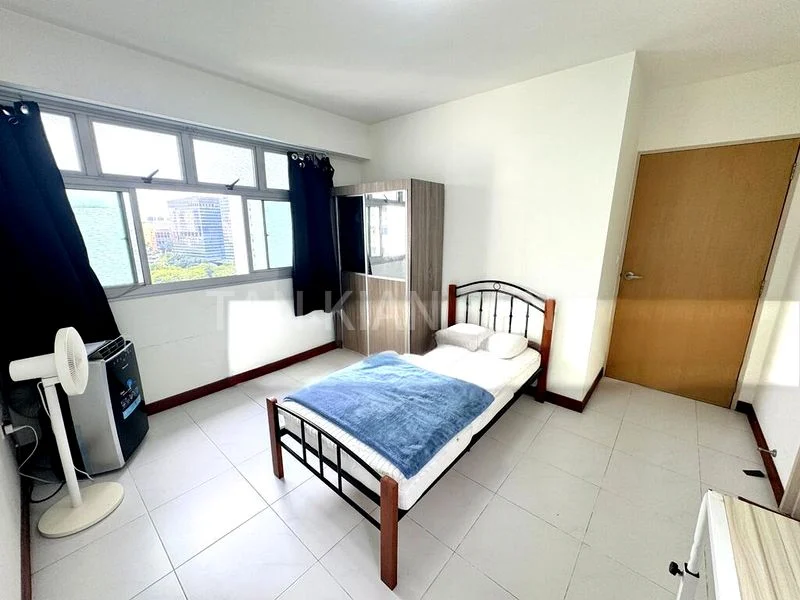 Master Room (HDB) for Rent in  18A Holland Drive - Image 1