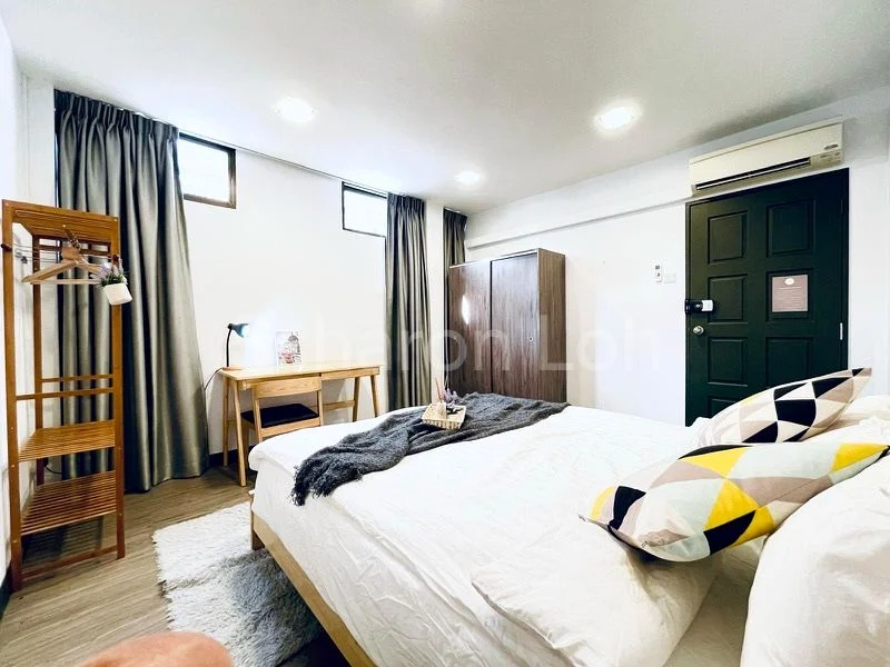 Master Room (Condo) for Rent in Tembeling Lodge - Image 1