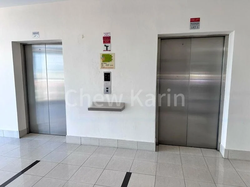 Light Industrial (B1) for Rent: The Spire - Image 1