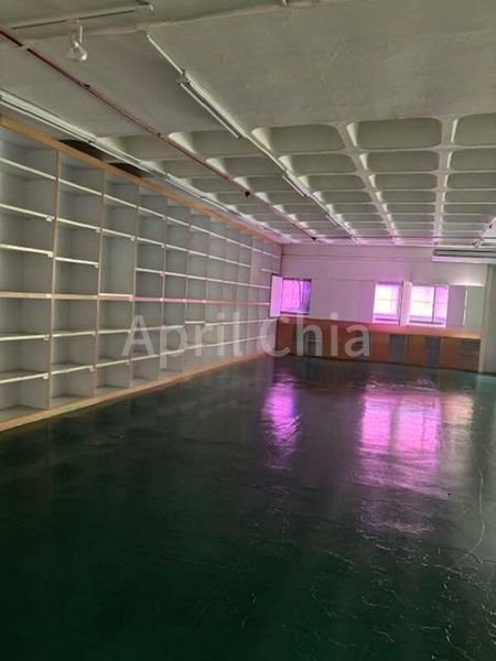 Light Industrial (B1) for Sale: Valiant Industrial Building - Image 1