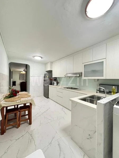 3 Room (3S) HDB for Rent in  703 Yishun Avenue 5 - Image 3