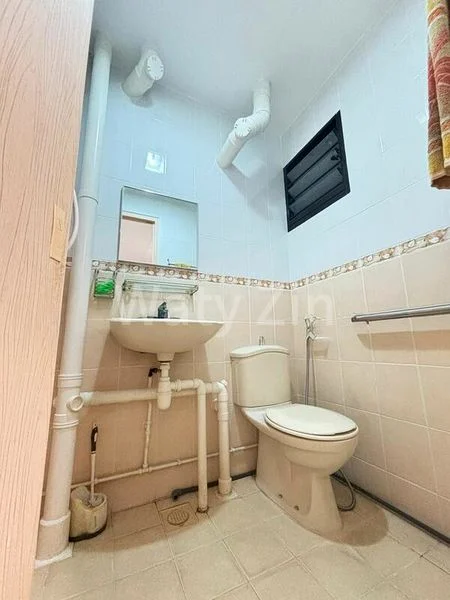 3 Room (3S) HDB for Rent in  703 Yishun Avenue 5 - Image 8