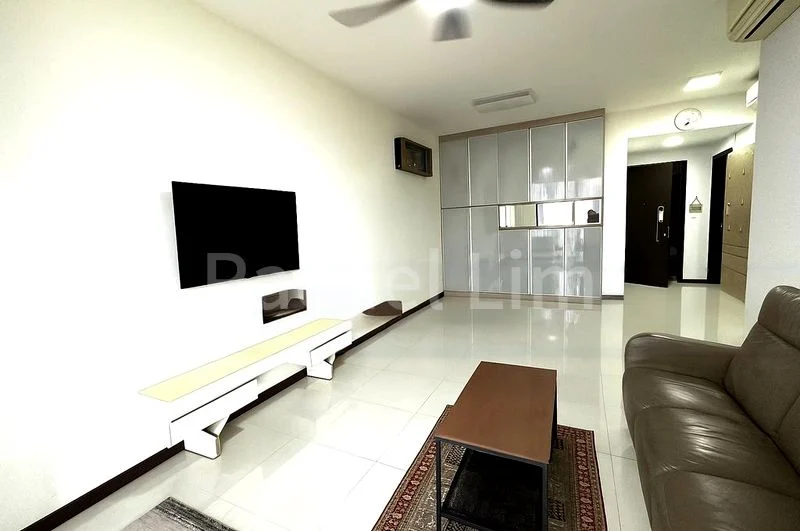 3 Bed Executive Condo for Sale in Lake Life - Image 1