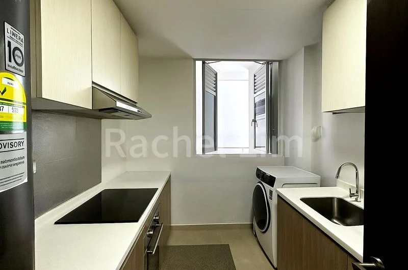 3 Bed Executive Condo for Sale in Lake Life - Image 7