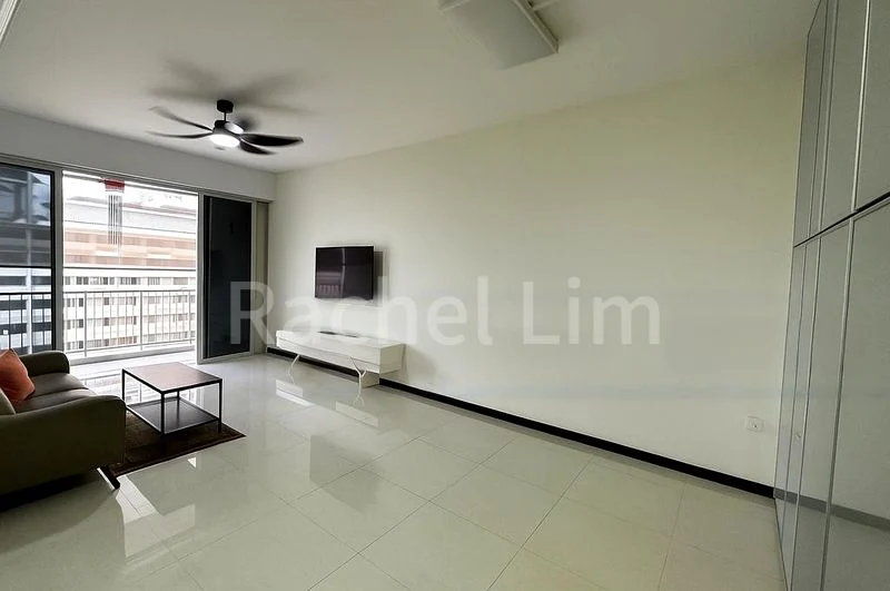 3 Bed Executive Condo for Sale in Lake Life - Image 3