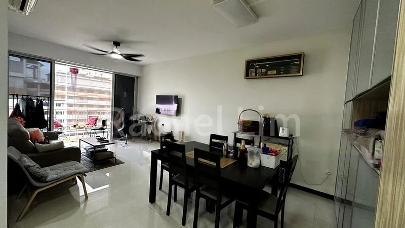 3 Bed Executive Condo for Sale in Lake Life - Image 2