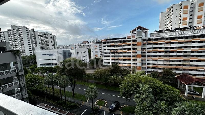 3 Bed Executive Condo for Sale in Lake Life - Image 4