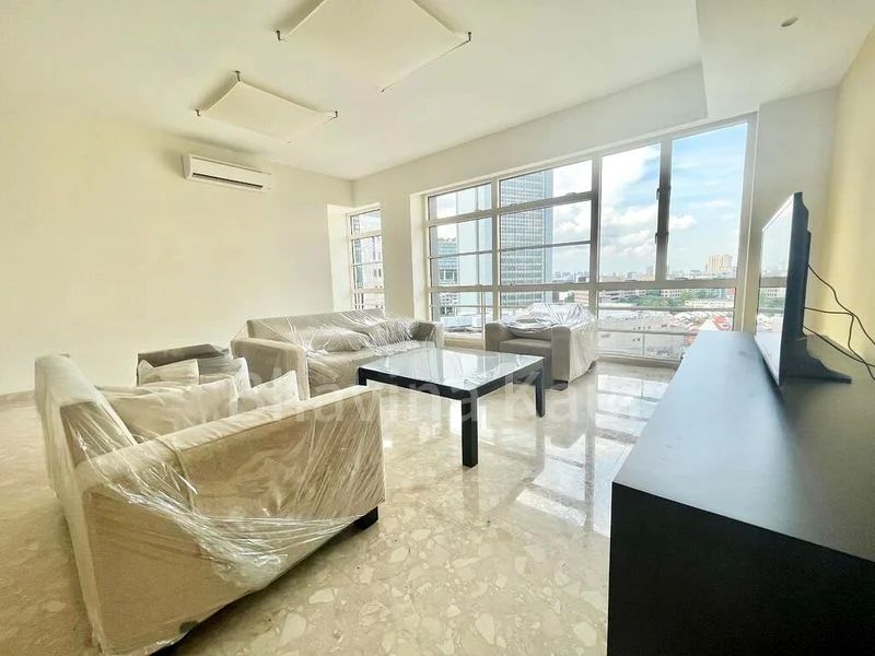 3 Bed Condo for Rent in  The Bayron - Image 3