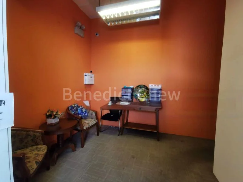 Light Industrial (B1) for Sale: Tradehub 21 - Image 3