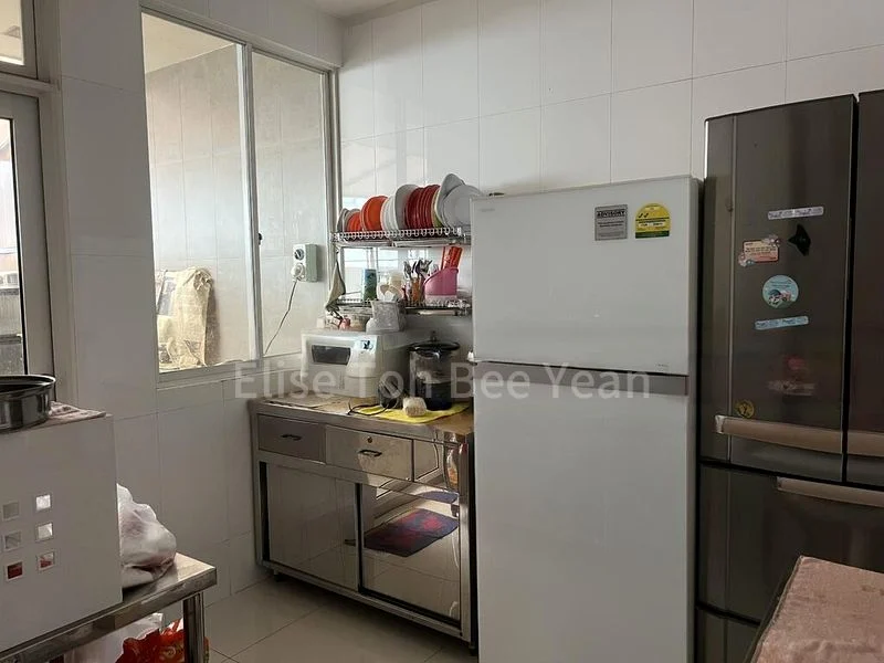 5 Bed Terraced House (Landed) for Sale in The Countryside - Image 3