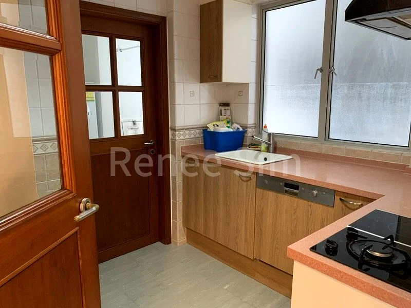 2 Bed Condo for Sale in  The Bayshore - Image 5