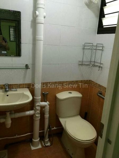 3 Room (3NG) HDB for Rent in  330 Clementi Avenue 2 - Image 1