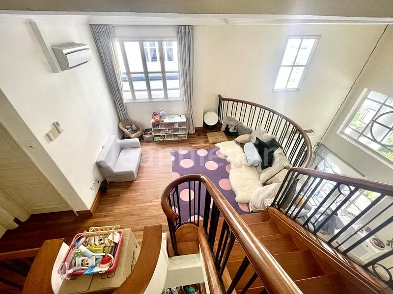 4 Bed Semi-Detached House (Landed) for Rent in  Holland Grove - Image 6