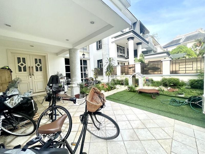 4 Bed Semi-Detached House (Landed) for Rent in  Holland Grove - Image 3